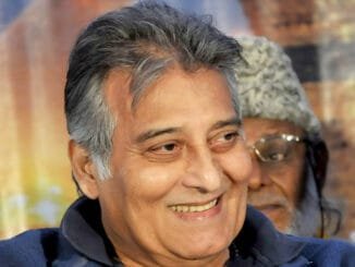 Vinod Khanna Biography